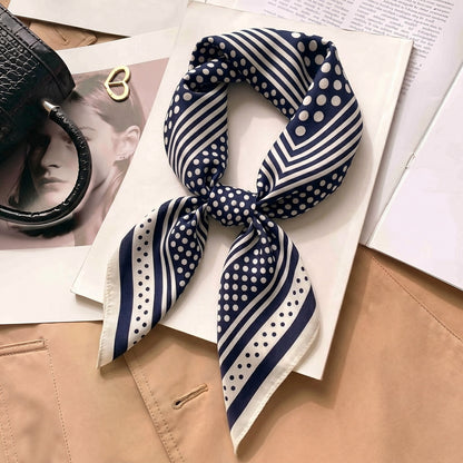 Foulard carré toucher soie Marine Caldera 70 x 70 cm