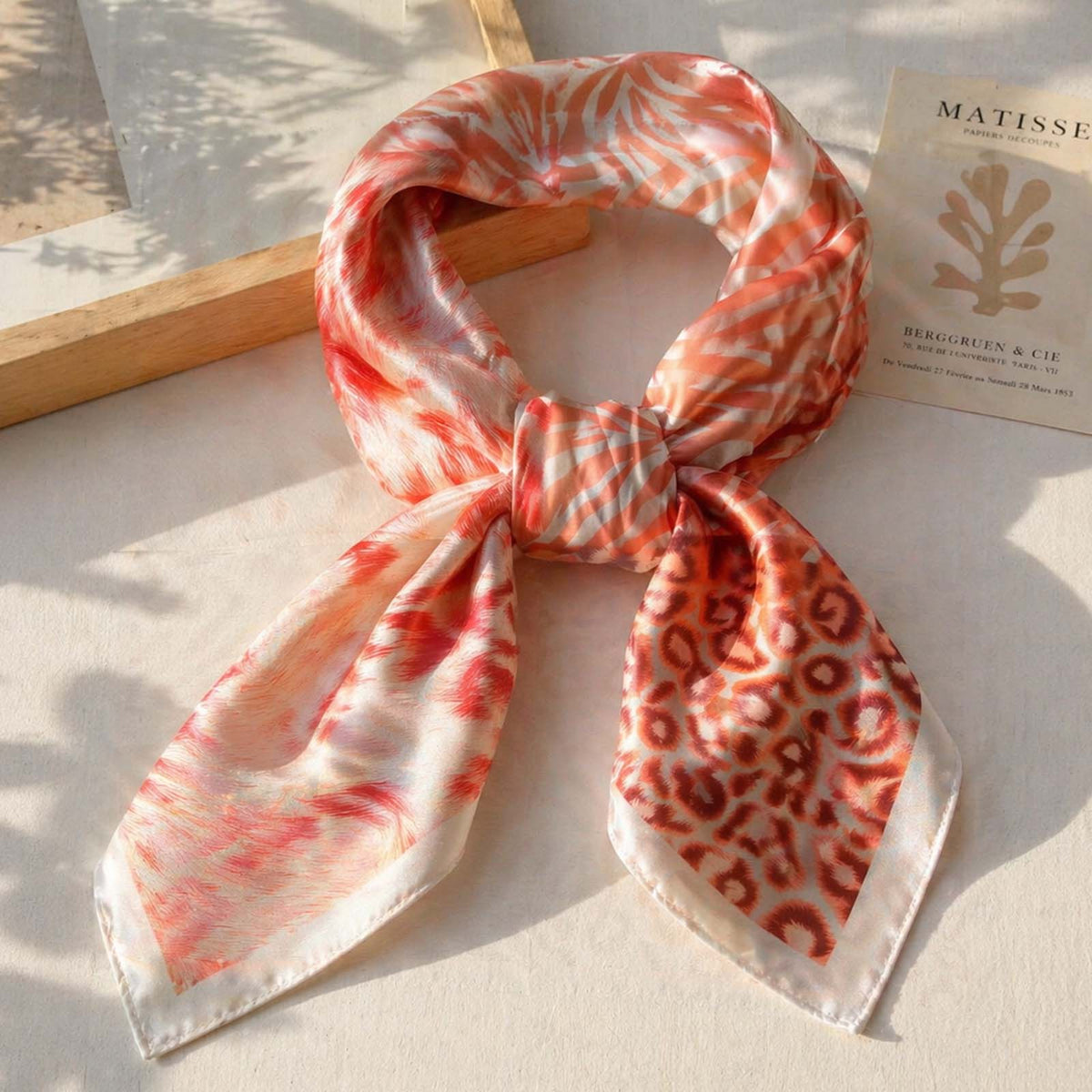 Foulard carré toucher soie Safari Pop 70x70cm