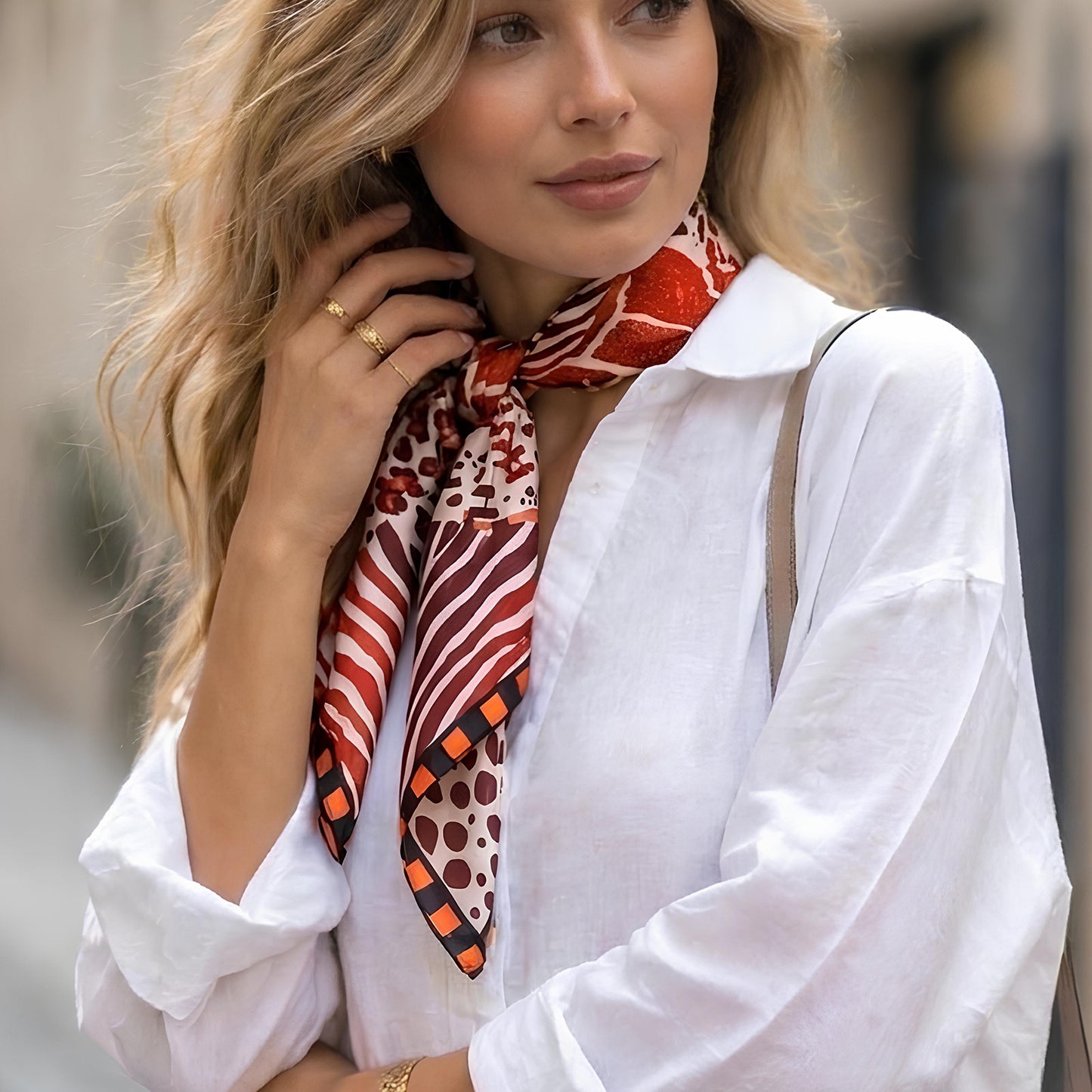 Foulard carré toucher soie Safari Fever 70x70cm