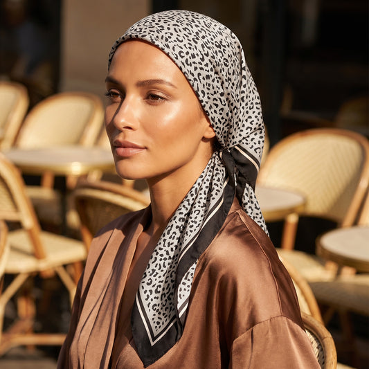 Foulard carré toucher soie Mono Safari 70 x 70 cm