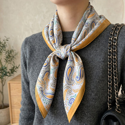 Foulard carré toucher soie Esprit Cachemire 70x70cm