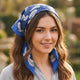 Foulard carré toucher soie Bleu Graphique Cachemire 70x70cm