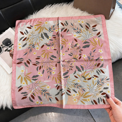 Foulard carré toucher soie Rosy Harmony 70x70cm