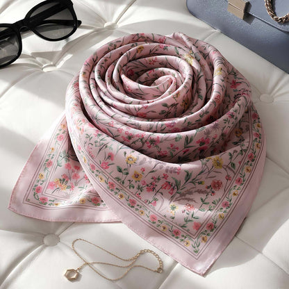 Foulard carré toucher soie Blossom Breeze 70x70cm