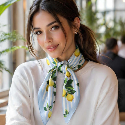 Foulard carré toucher soie Lemon Splash 70x70cm