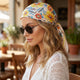 Foulard carré toucher soie Pétales Éclatants 70x70cm
