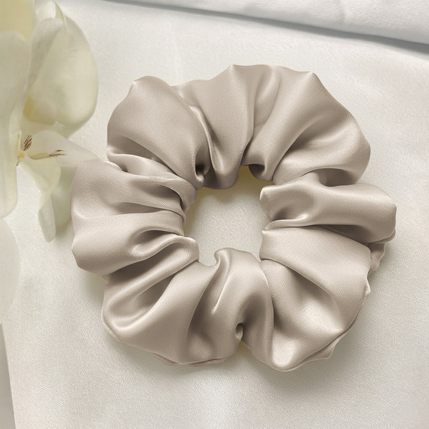 Chouchou en Soie Maeve Beige