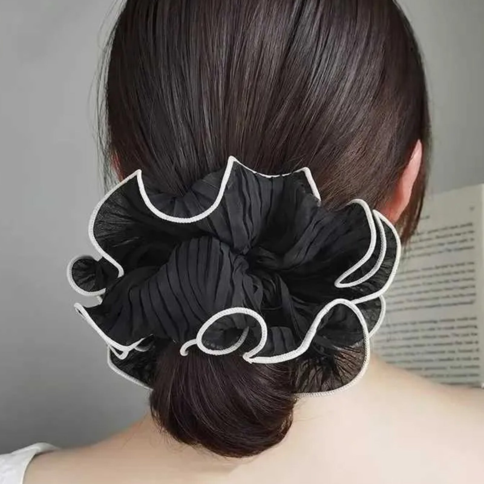 Chouchou Froufrou Noir Liseré Blanc