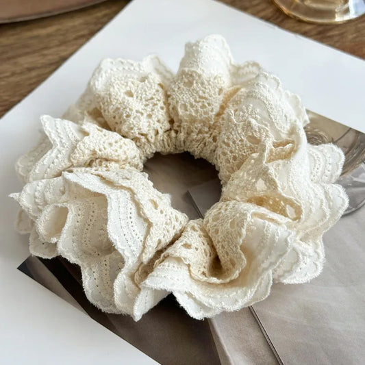 Chouchou en Dentelle Brodée - Collection Rosemarie