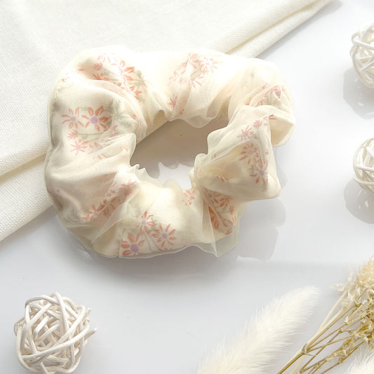 Chouchou Classique pour Cheveux Double Drapé Fleuri en Voile Délicat Beige