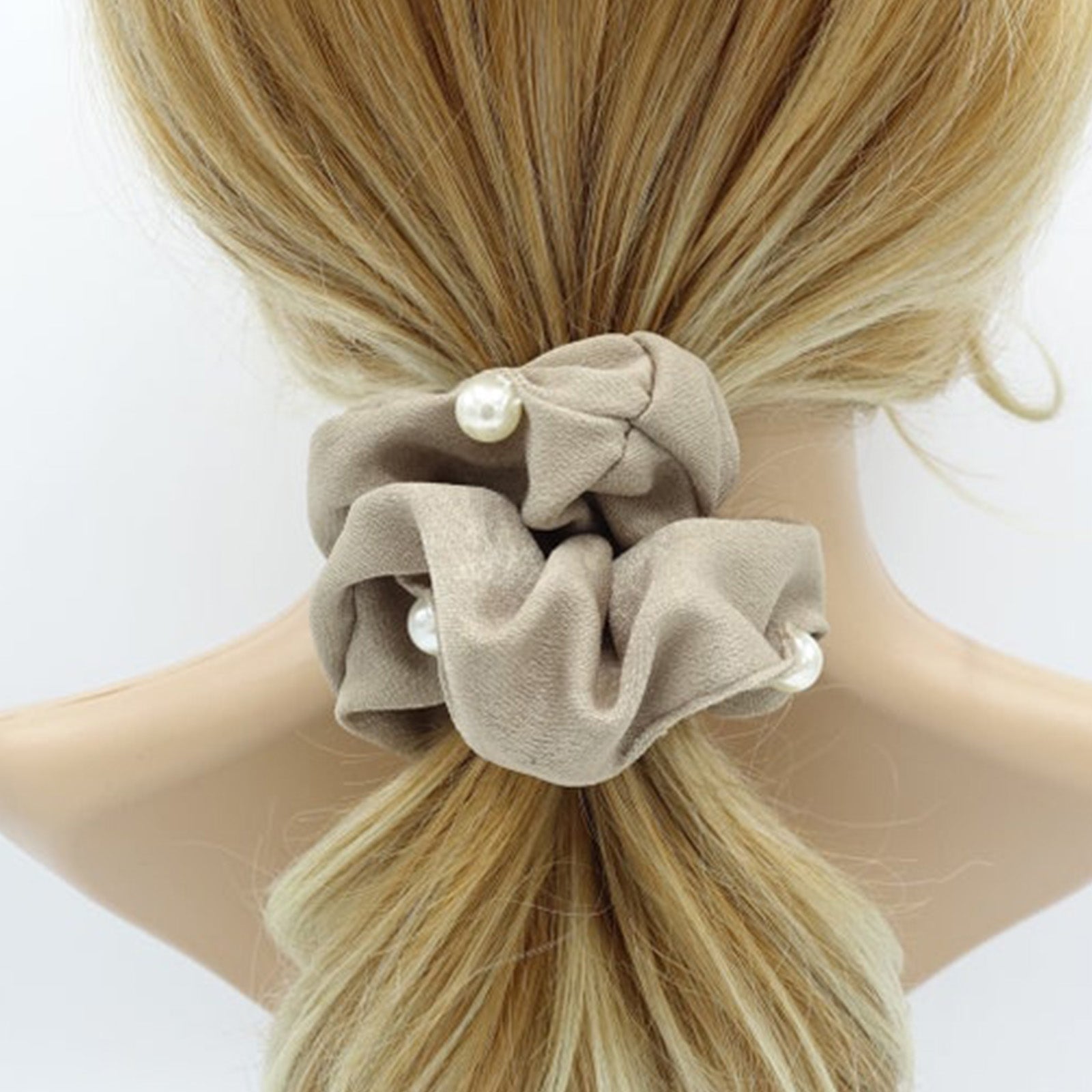 Chouchou en Satin Perlé Beige