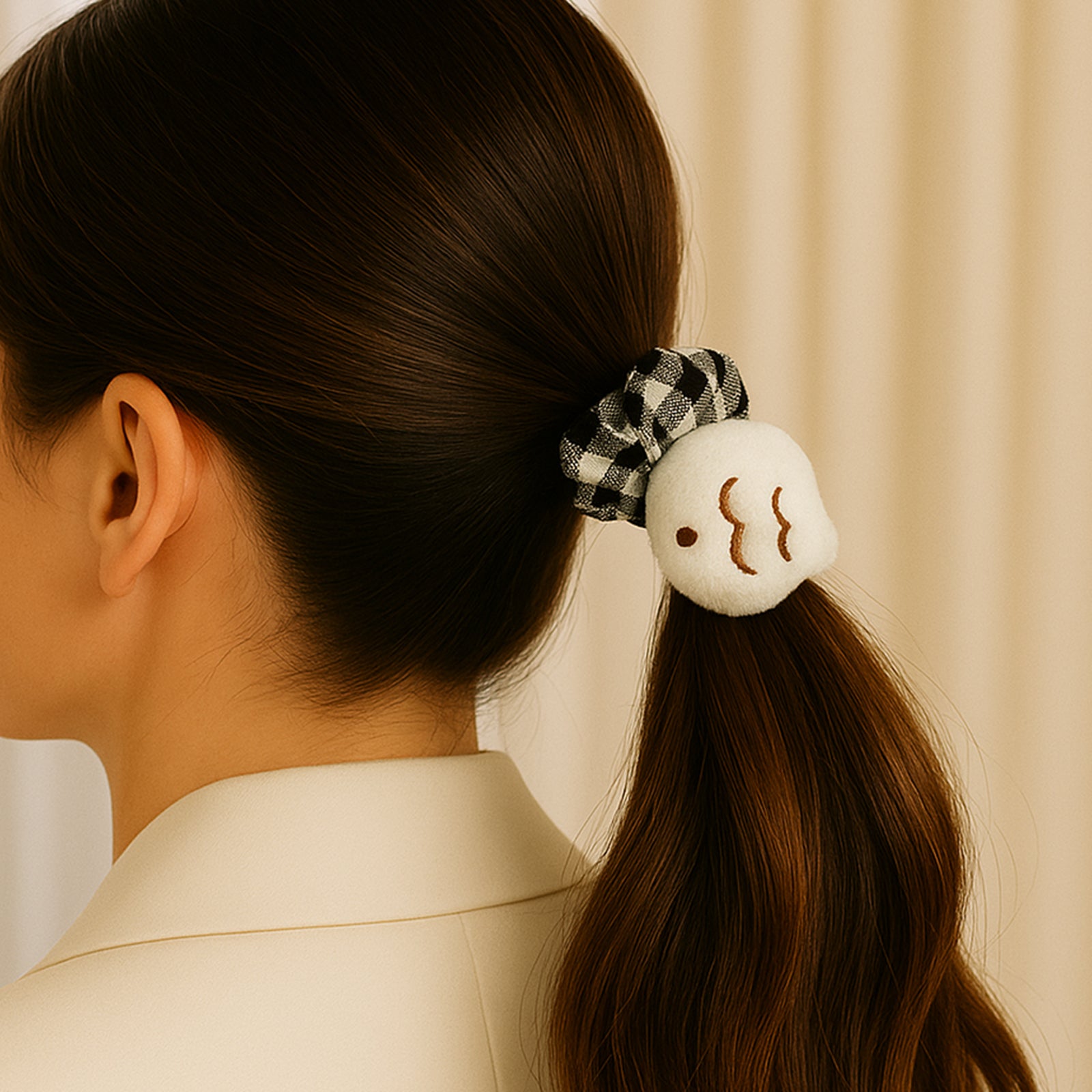 Chouchou Classique pour Cheveux en Peluche Poisson et Vichy Blanc