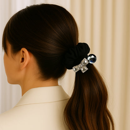 Chouchou en Satin Cristaux et Perle Argenté Emberlynn