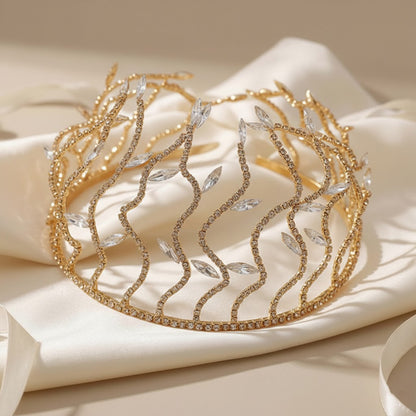 Couronne Contemporaine Dorée à Branches de Laurier Cristallisées