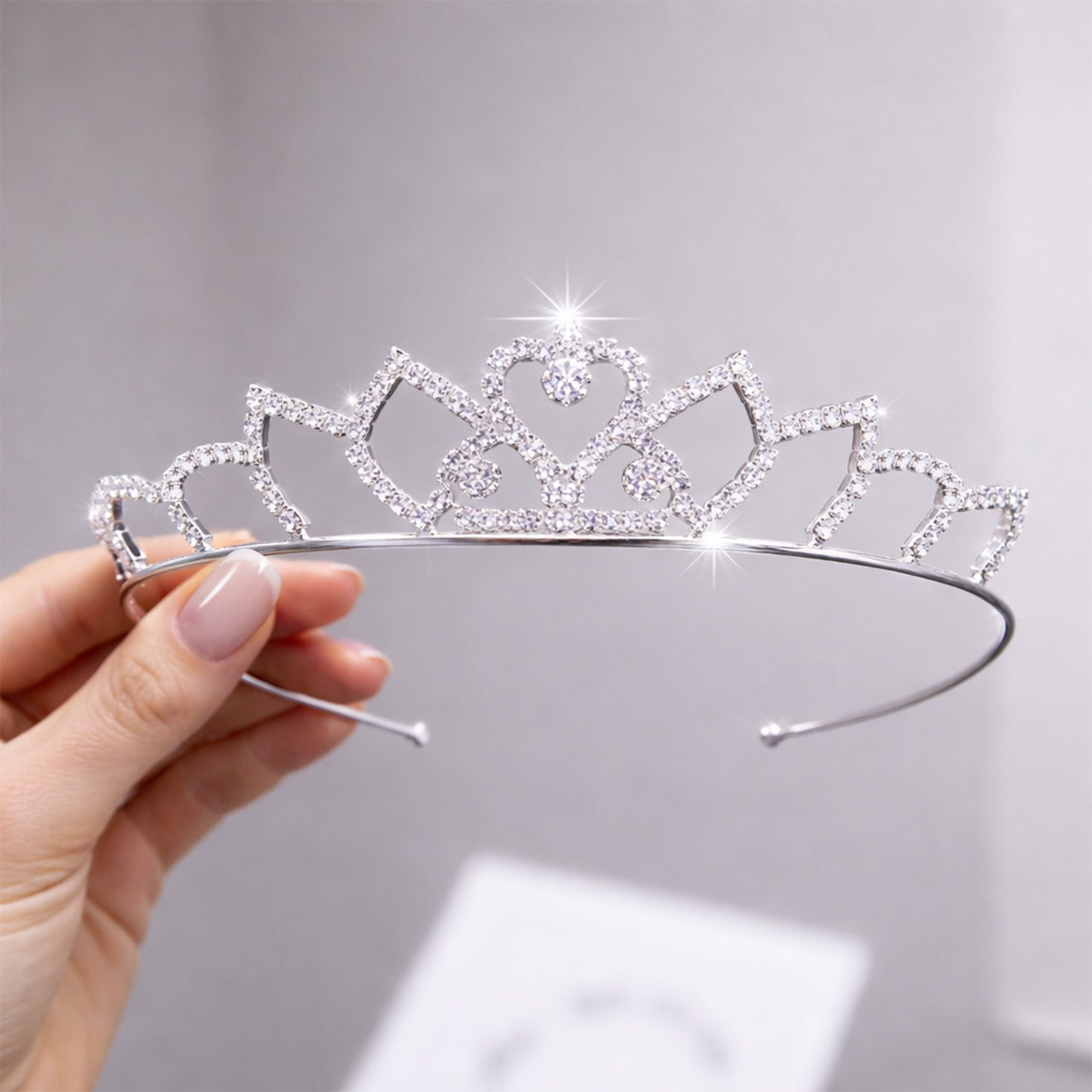 Tiare Délicate Charme Impérial aux Pétales de Lotus