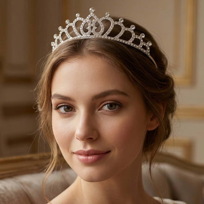 Diadème Fin Halo à Cristaux Motif Cœurs et Strass à Arabesques Ajourées