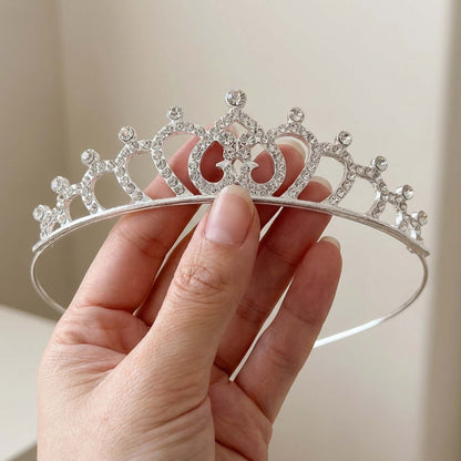 Diadème Fin Halo à Cristaux Motif Cœurs et Strass à Arabesques Ajourées
