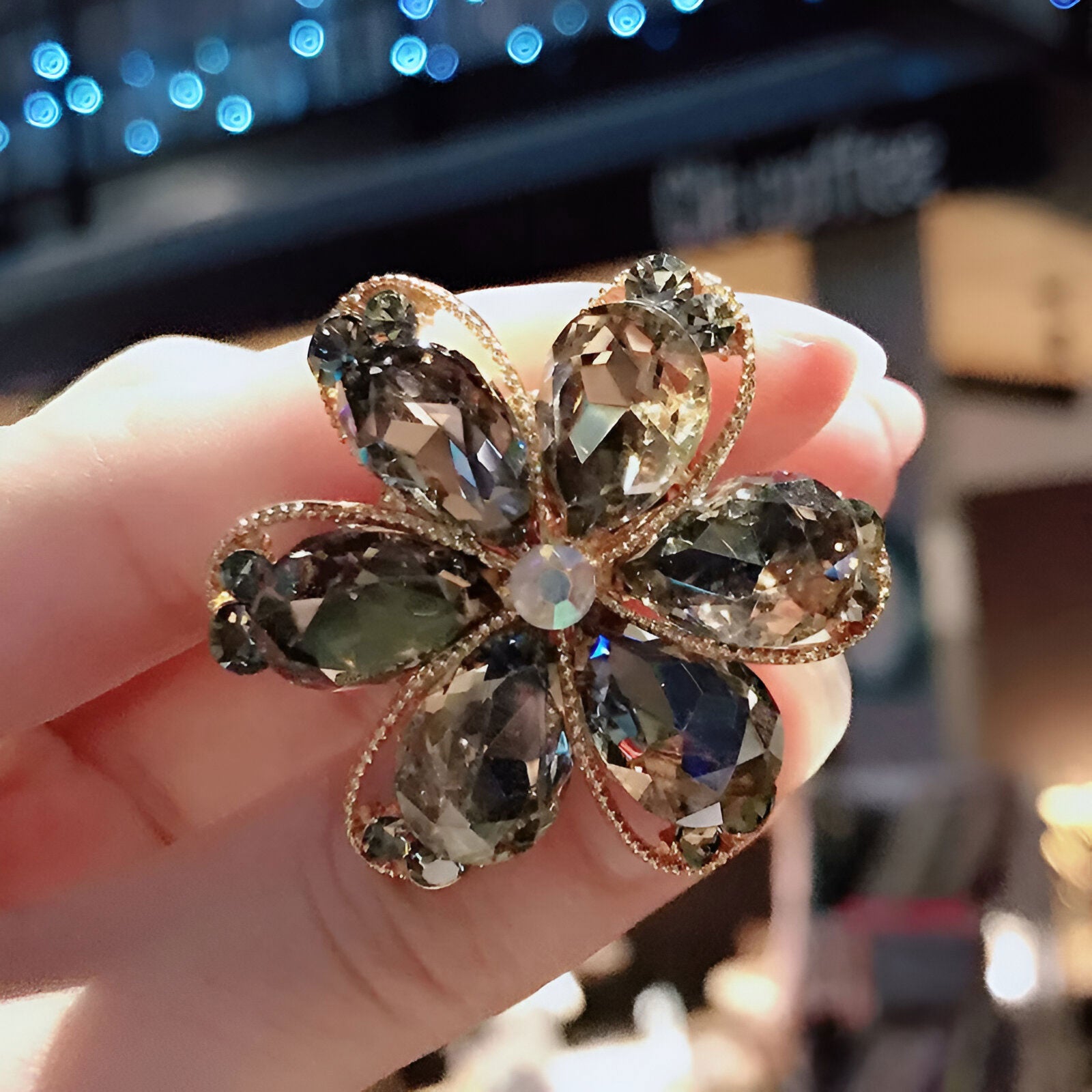 Élastique Élégant Grazielle à Fleur Lustrée Gris