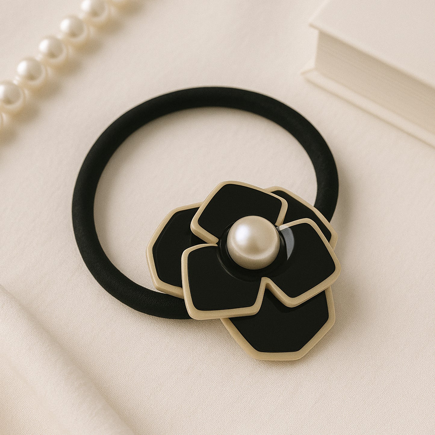 Élastique Casual Anaïs à Fleur Irisée Noir