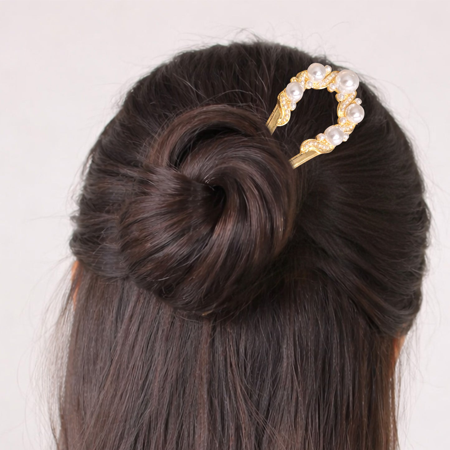 Pic à Chignon Doré Silhouette Perlée avec Demi-couronne de Perles
