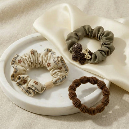 Lot de 3 Chouchous Casual Alice à Nœud et Charms Irisés Marron