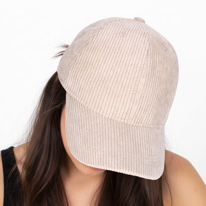 Casquette Femme Velvet Grace en Velours Côtelé Beige