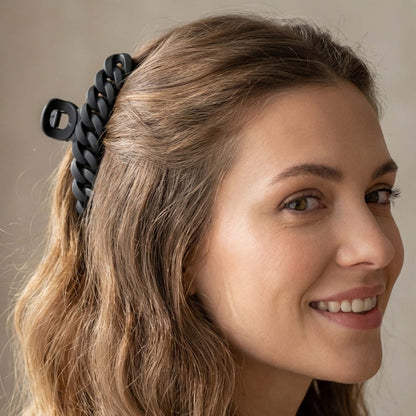 Pince Cheveux Mate Effet Maillons Chaînés Noire