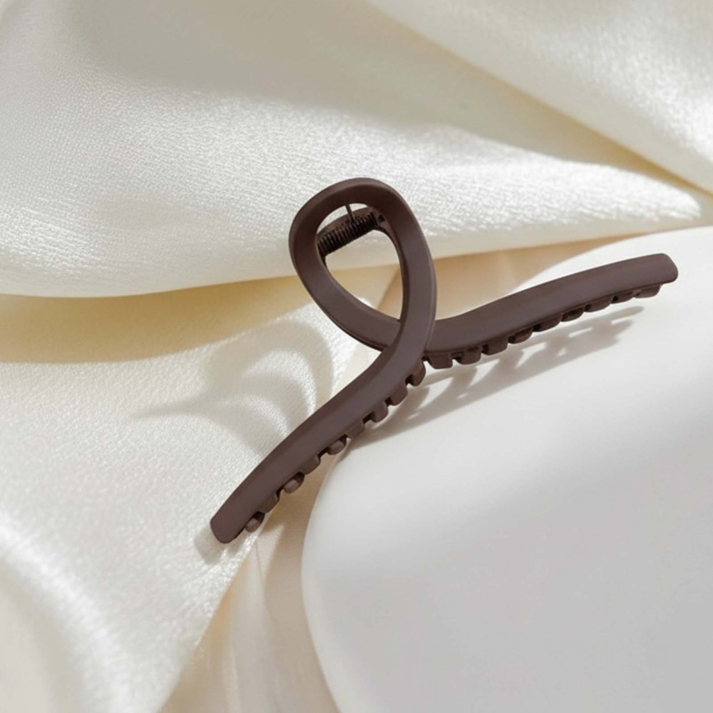 Pince Cheveux Mat Allure Croisée Marron