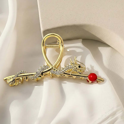 Pince Bijou Aura Dragon Ornée de Strass et Perle Rouge