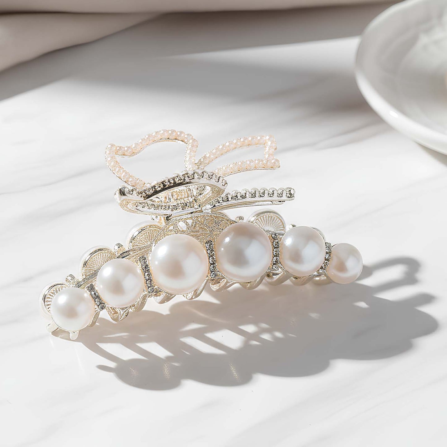 Pince Bijou Papillon Aile Dorée avec Perles Blanc