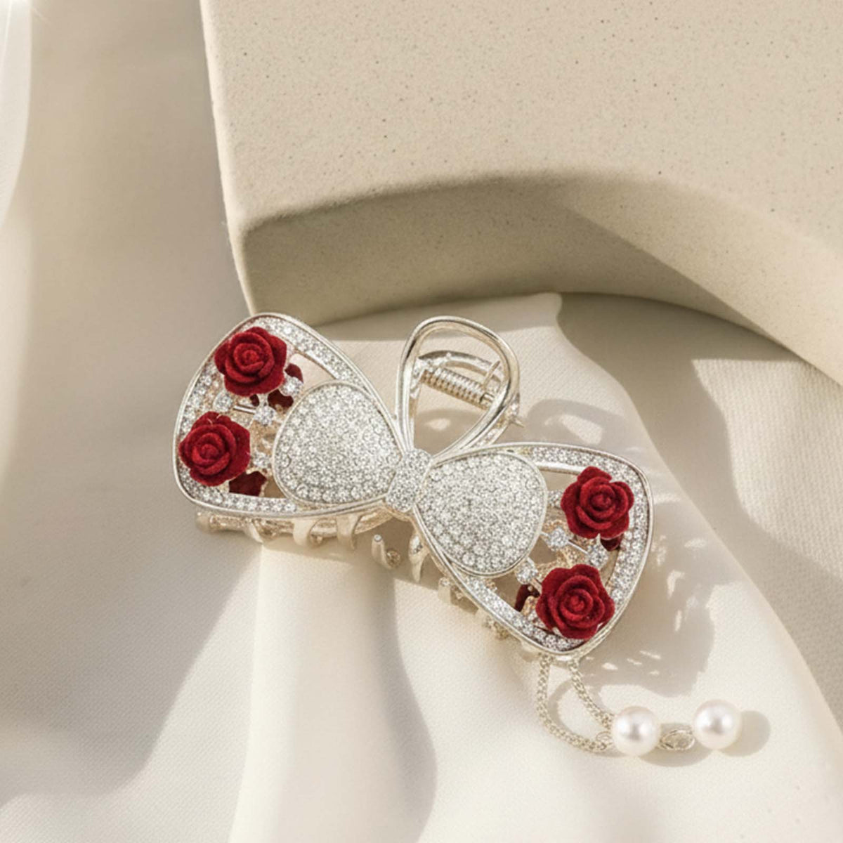 Pince Bijou Nœud Baroque Cristallisé aux Roses Velours
