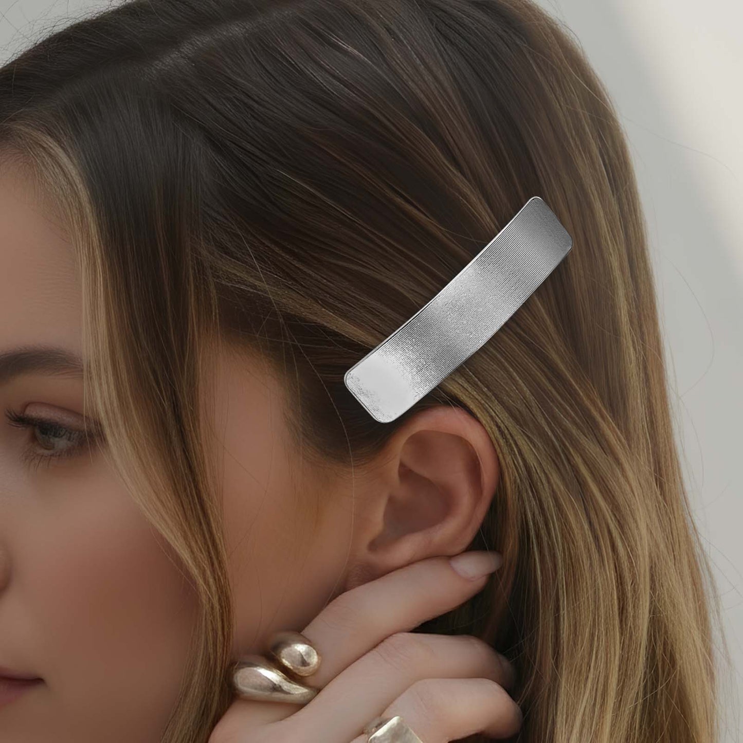 Barrette Plate Ruban Argenté Effet Brossé