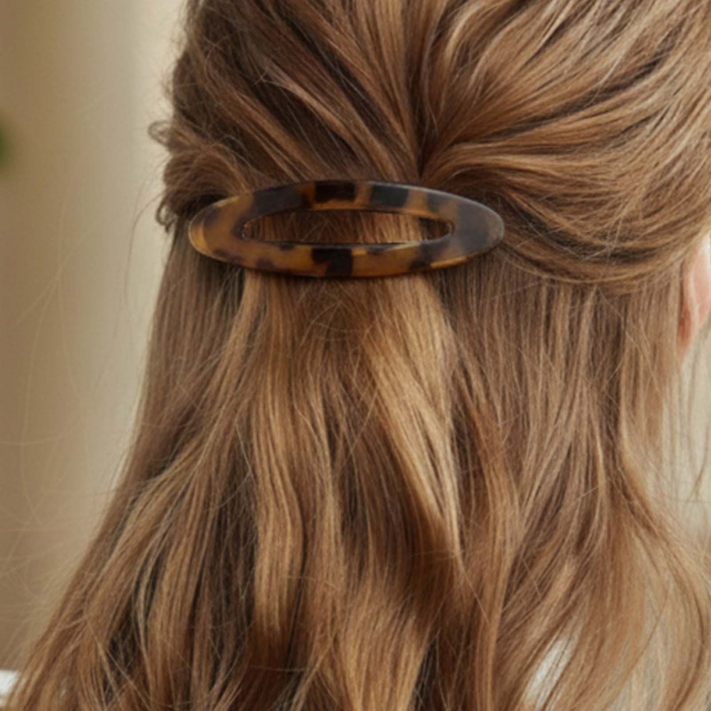 Pince Clip Ovale Allure Parisienne Écaille Ambre