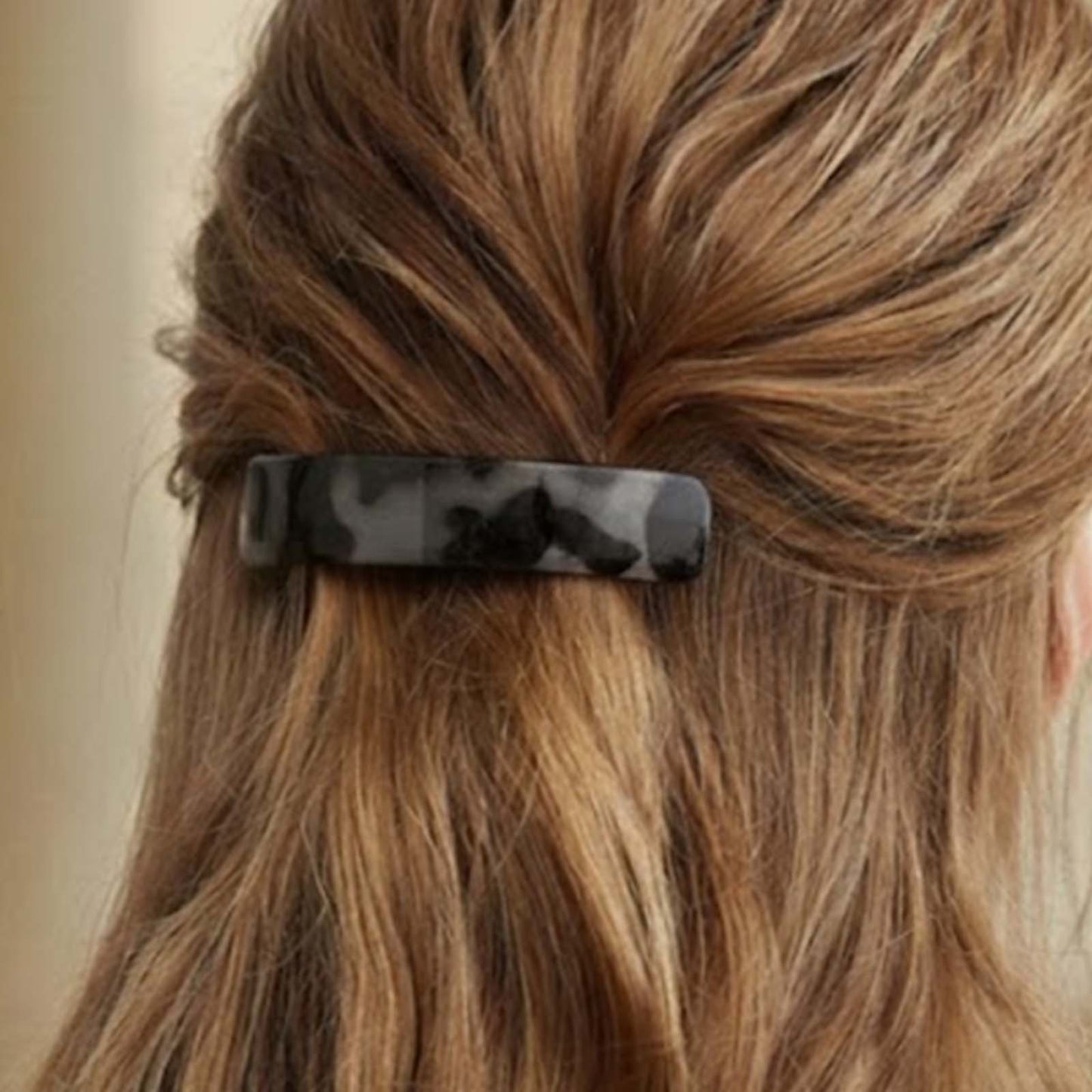 Barrette Clip Rectangulaire Aura Classique Écaille Teinté Gris