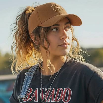 Casquette Clover Heart Effet Daim Marron