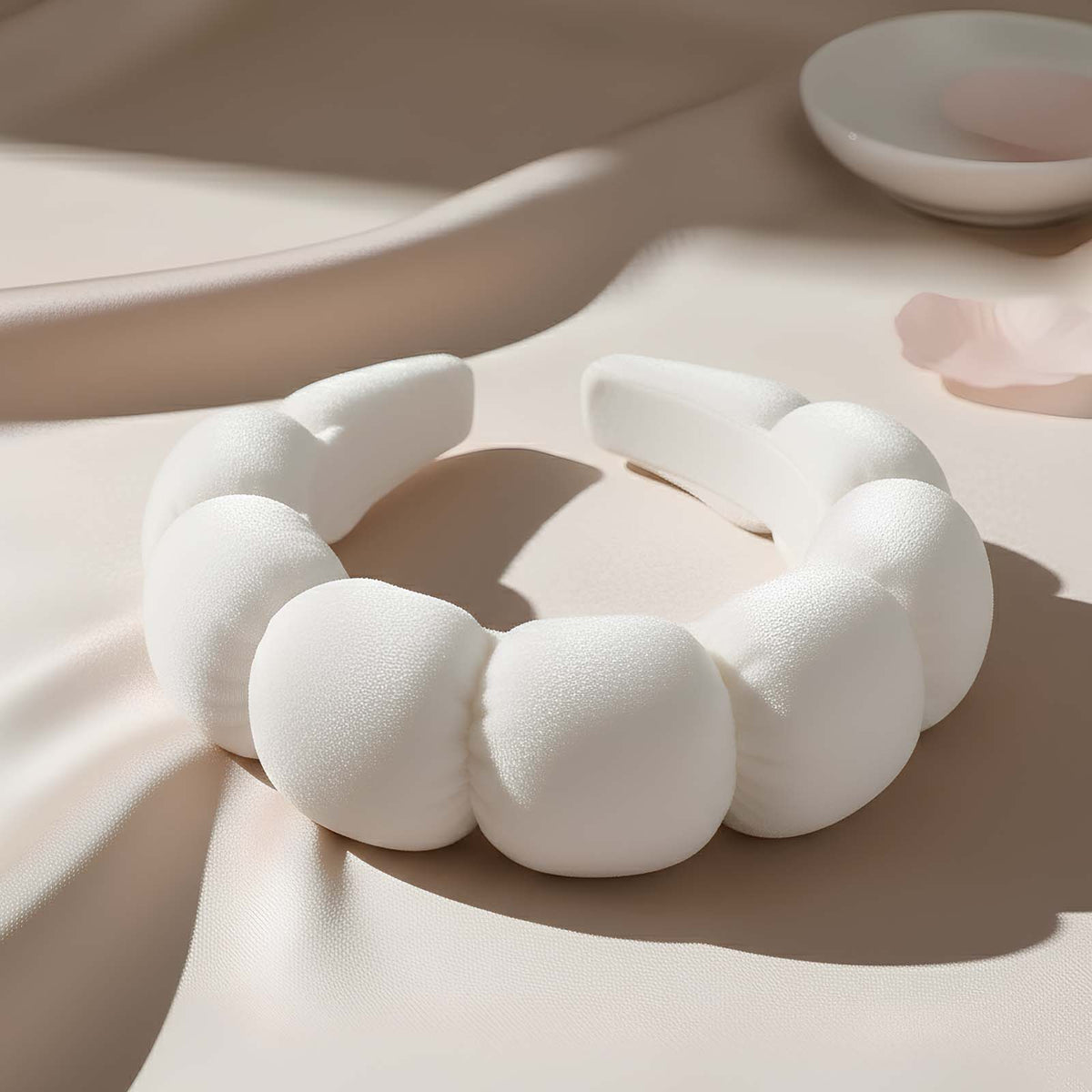 Serre-tête Spa Rembourré pour Soins Nuage Doux Effet Ombré Blanc Satiné
