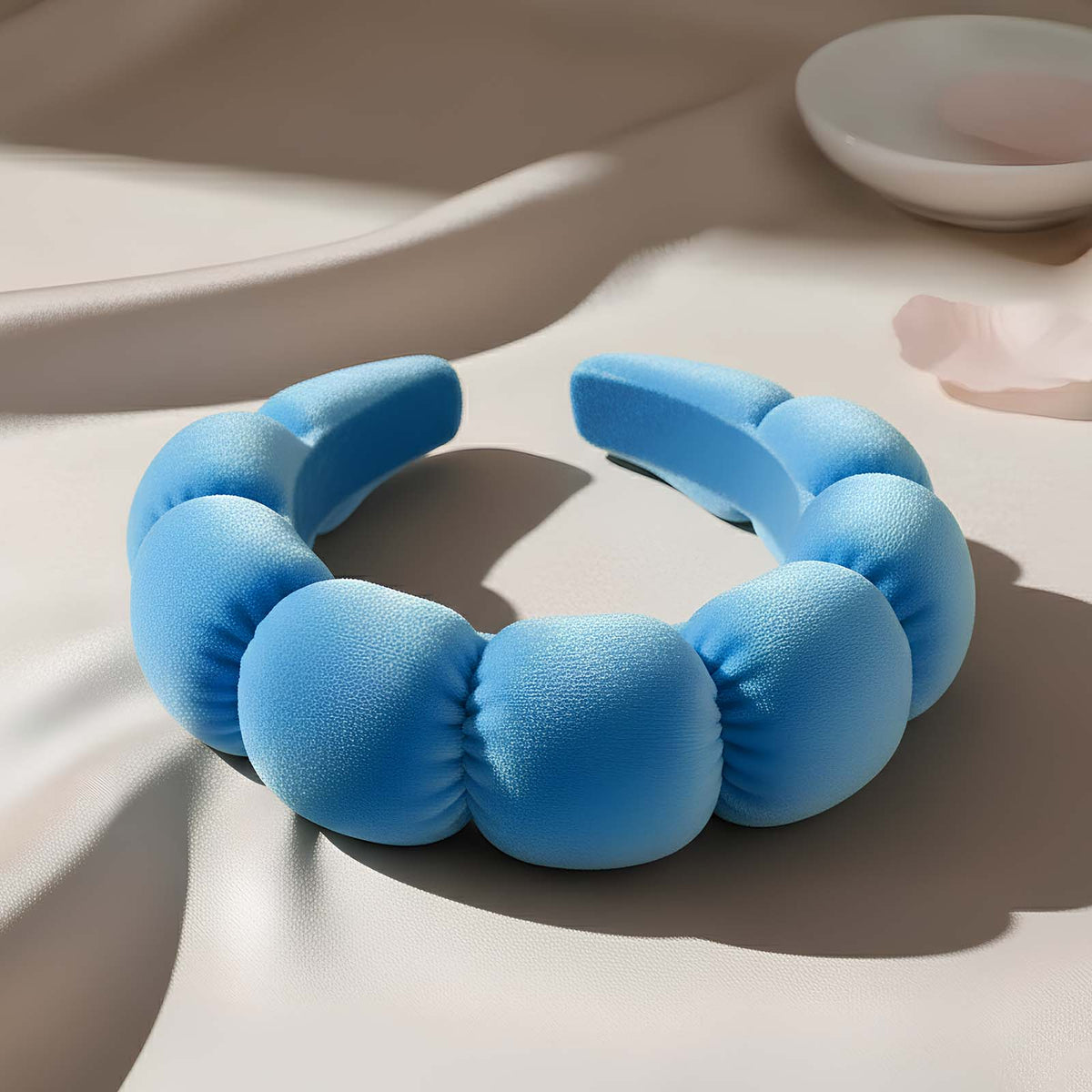 Serre-tête Spa Rembourré pour Soins Nuage Doux Effet Ombré Bleu Ciel