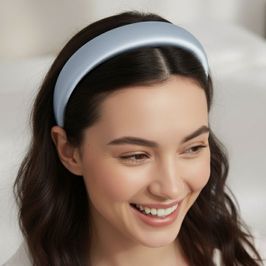 Serre-tête Maureen en Satin Coussiné Bleu